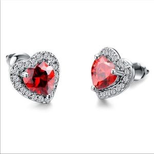 New Women’s Romantic Heart Earrings